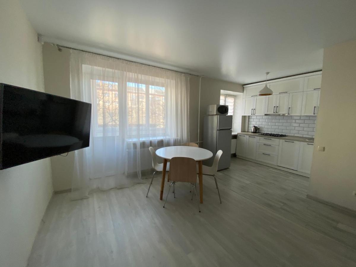 Cosy flat in the city centre Tsjernihiv Eksteriør bilde